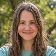 Danielle Rouse headshot